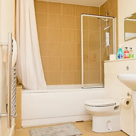Centre Beautiful Walking Distance To Bullring Shopping Centre Private Parking Birmingham